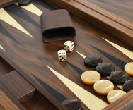 Dal Negro York Walnut 19-inch Backgammon Set