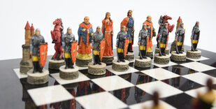 Italfama Robin Hood Chess Pieces - Resin, Hand-Painted