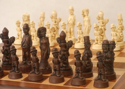 Berkeley Movie Stars Ornamental Chess set (cream & brown, board not included)