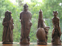 Lord of the Rings Berkeley Chess Set with 5 inch King