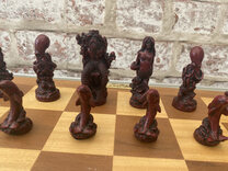 Sea Life Berkeley Chess Set with 3.75 inch King - Cream & Red