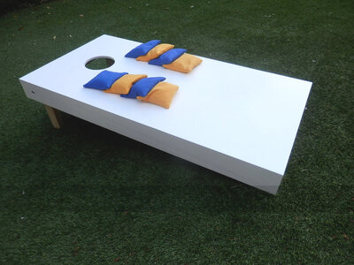 Cornhole Garden Set, Solid White, Half Set (1 Board, 8 Bags)