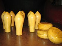 Set of Boxwood skittle Pins & Cheeses - Northamptonshire style